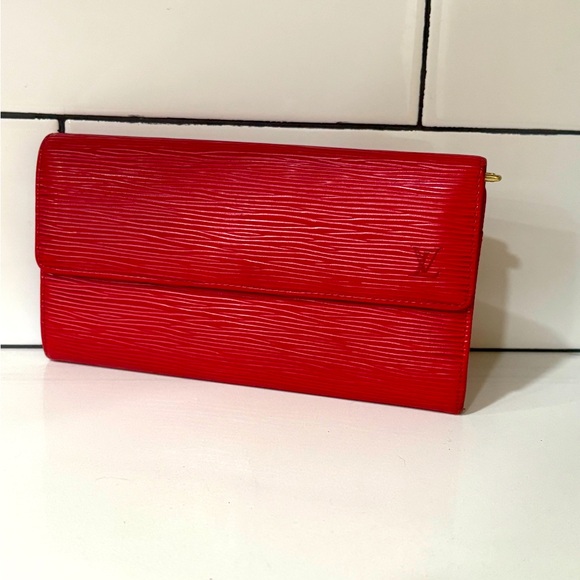 Louis Vuitton Handbags - International Louis Vuitton Epi Sarah Long WalletC